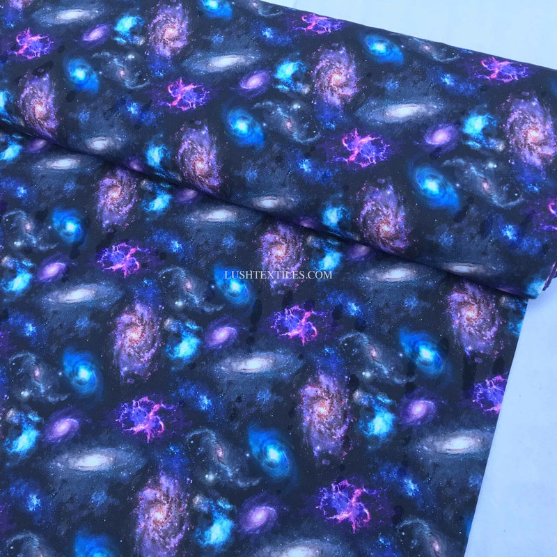 Tissu en coton numérique sur le thème de l'espace Cosmos Galaxy