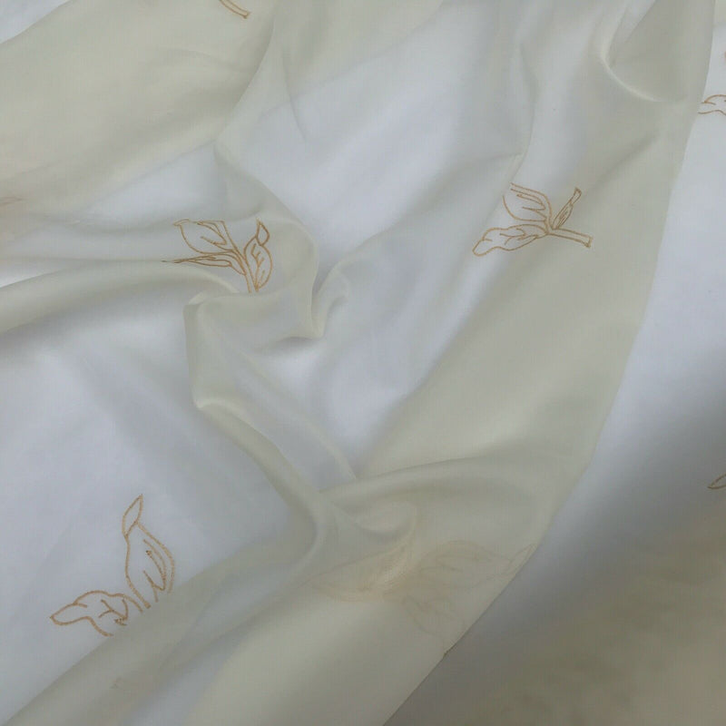 Rideaux en filet de tissu de voile de broderie de crème florale d'or drapant de fenêtre de robe