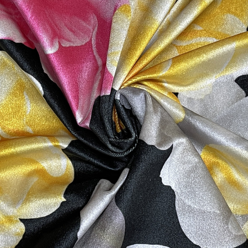 Tissu d'ameublement en velours peluche imprimé fleurs florales, noir