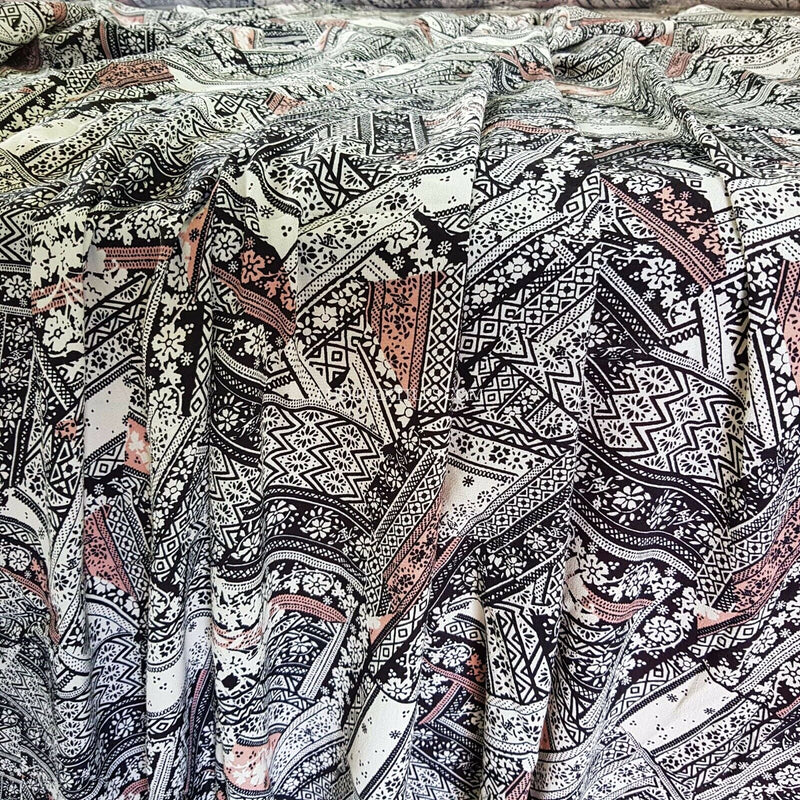 TISSU CRÊPE DE VISCOSE MAROCAINE DE QUALITÉ DESIGNER - 135cm DE LARGE Écru - GEMMA