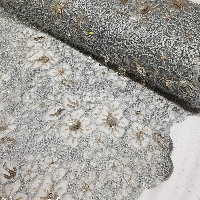 Tissu de robe en dentelle à fleurs avec filet à paillettes