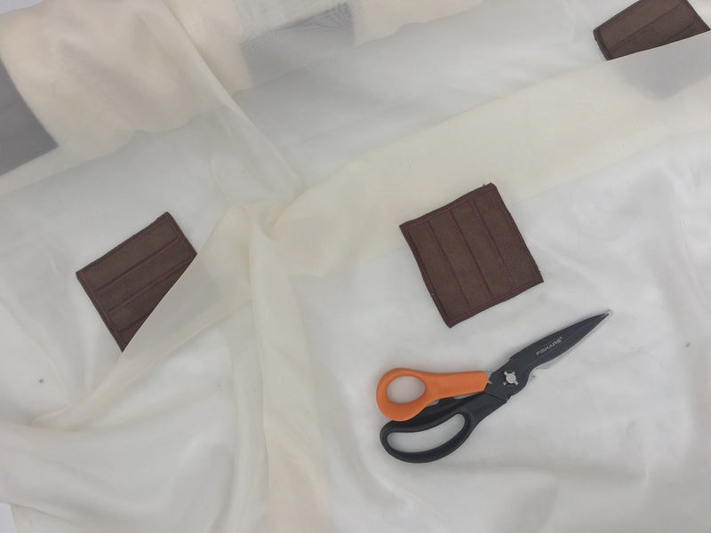 Tissu de rideau en voilage en daim marron chocolat, crème